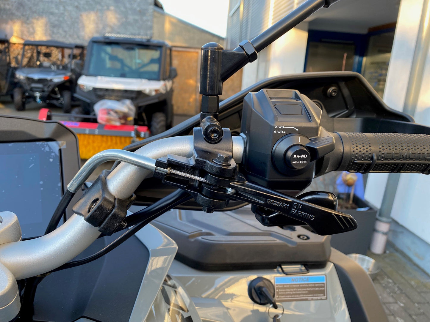 CFMOTO CFORCE 1000 Touring ABS 4x4 T3b