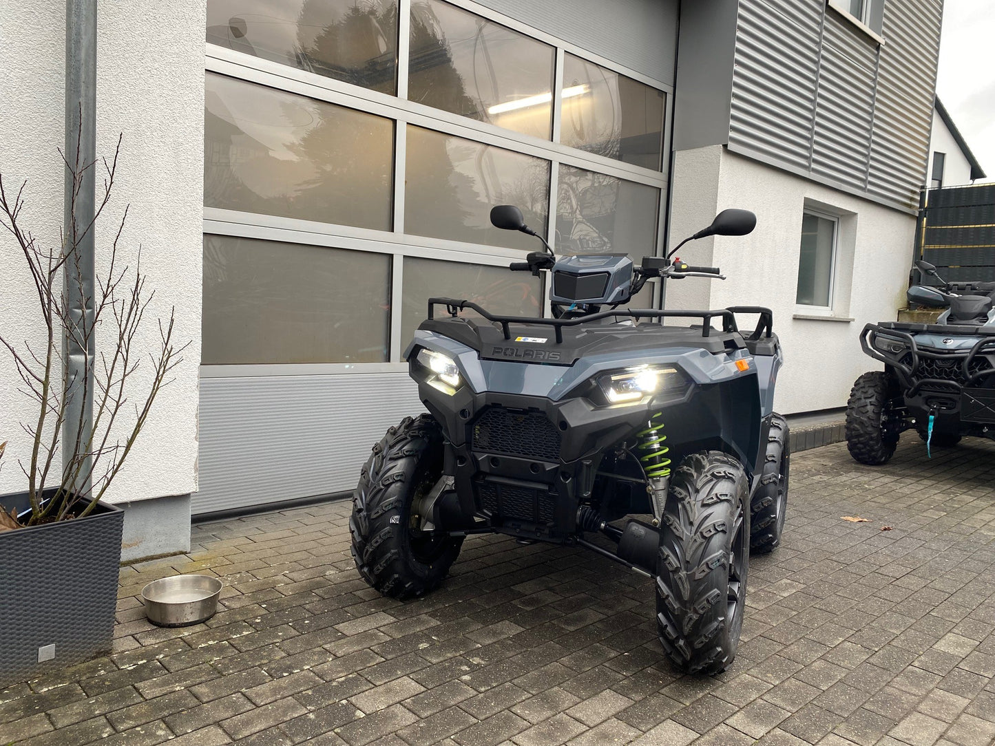 POLARIS SPORTSMAN 570 EPS Stealth Edition 4x4