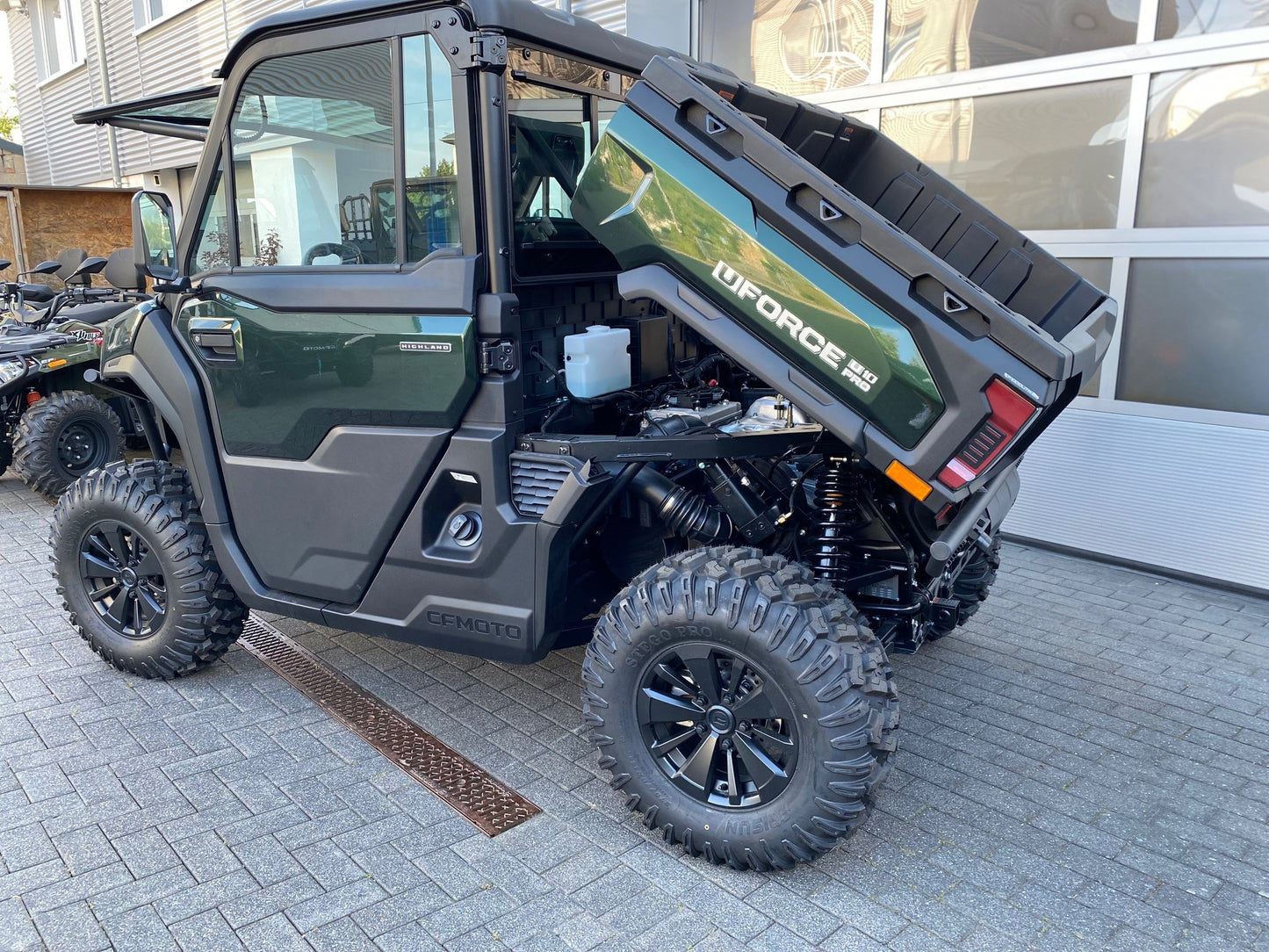 CFMOTO UFORCE 1000 U10 PRO Highland ABS T3b