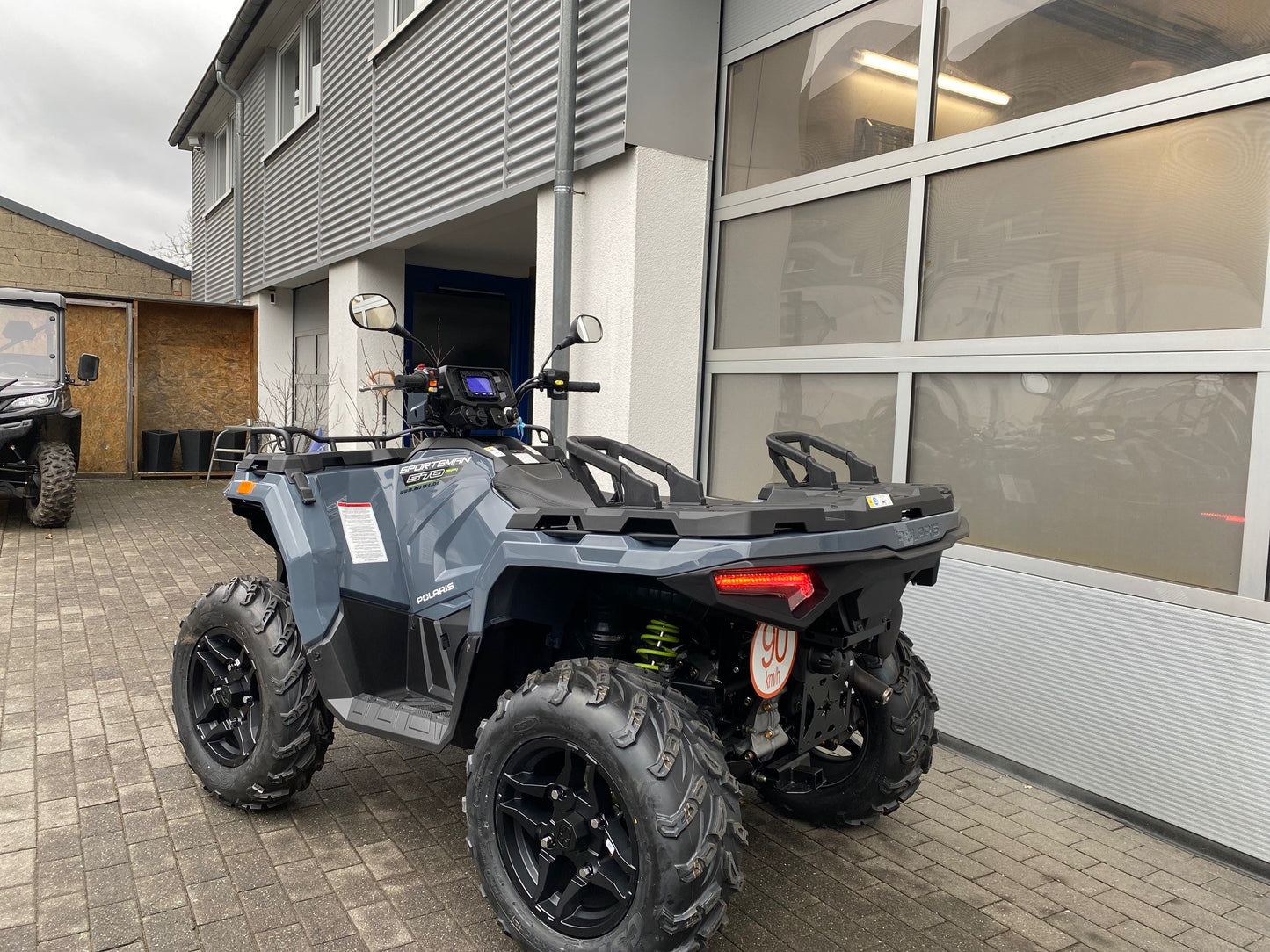 POLARIS SPORTSMAN 570 EPS Stealth Edition 4x4