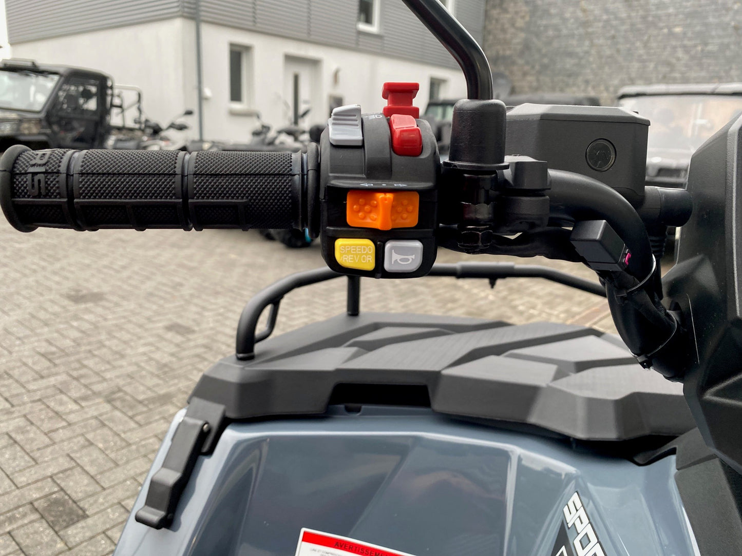 POLARIS SPORTSMAN 570 EPS Stealth Edition 4x4