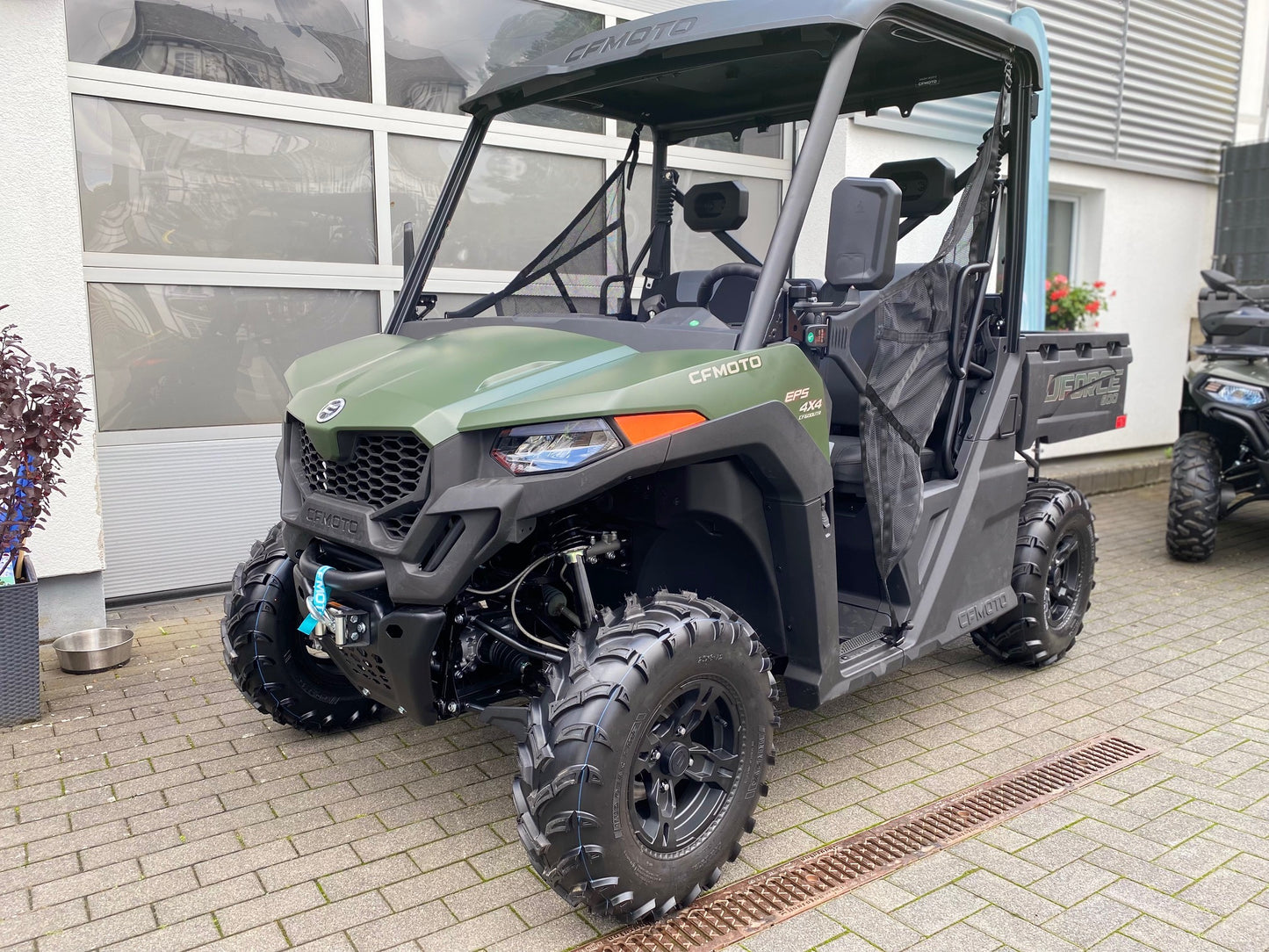 CFMOTO UFORCE 600 DLX EPS LOF 4x4
