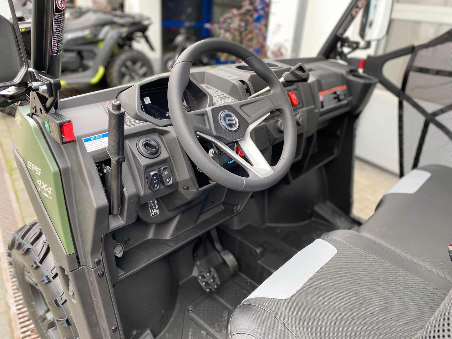 CFMOTO UFORCE 600 DLX EPS LOF 4x4