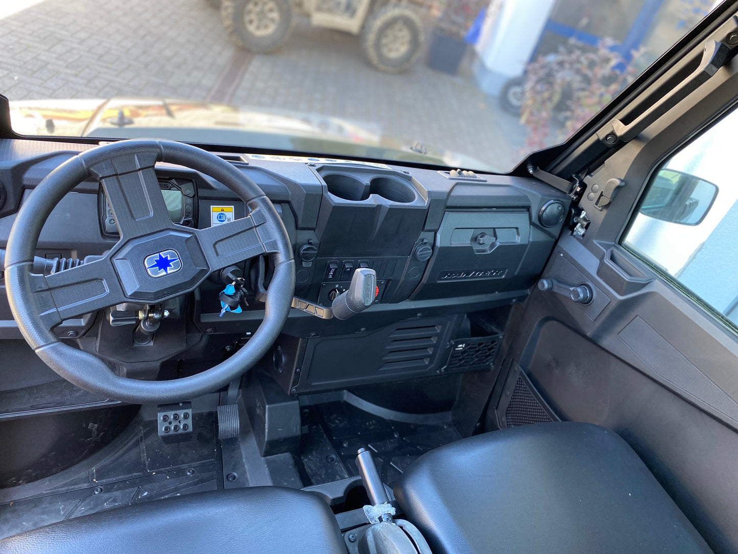POLARIS RANGER 570 SP LOF 4x4, inkl. Kabine und Heizung