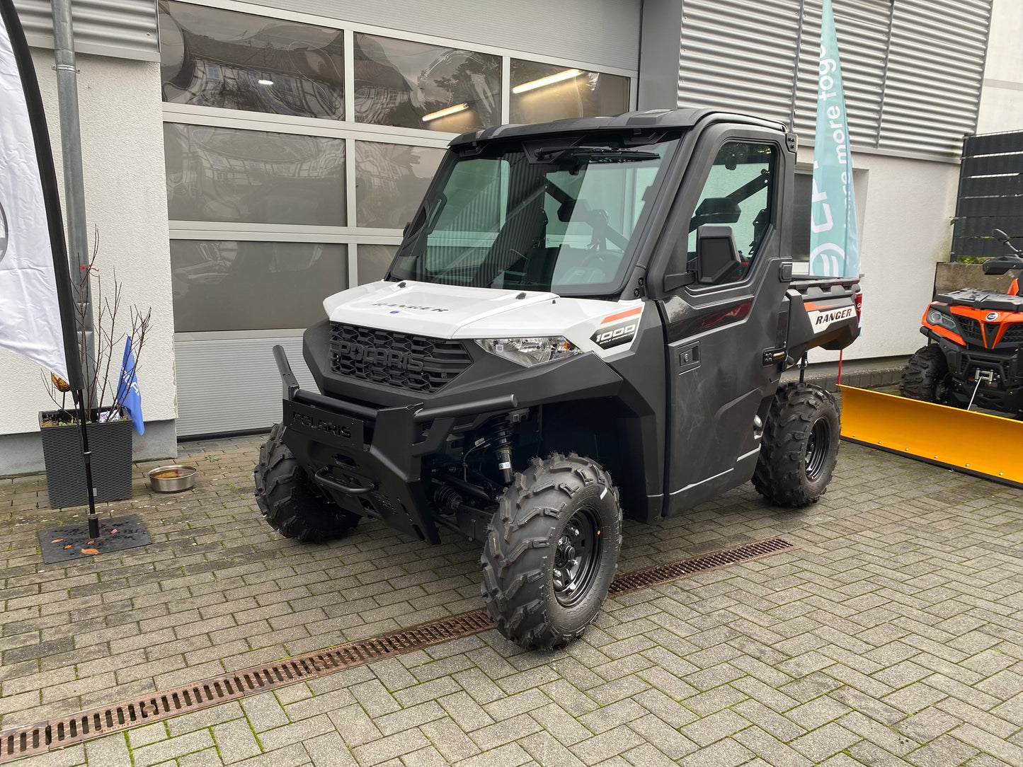 POLARIS RANGER 1000 EPS LOF 4x4 inkl. Kabine & Heizung