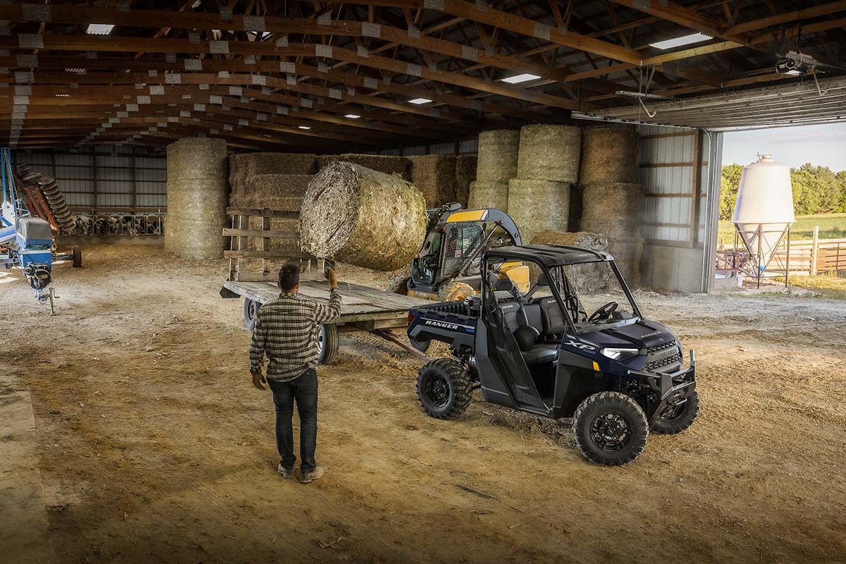 RANGER 1000 XP NORDIC EDITION TRAKTOR HALF CAB