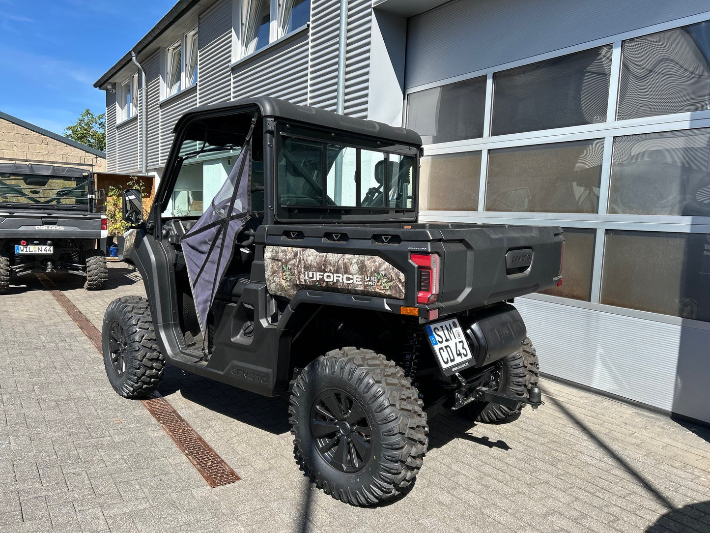 CFMOTO UFORCE U10 PRO T1b, VORFÜHRFAHRZEUG