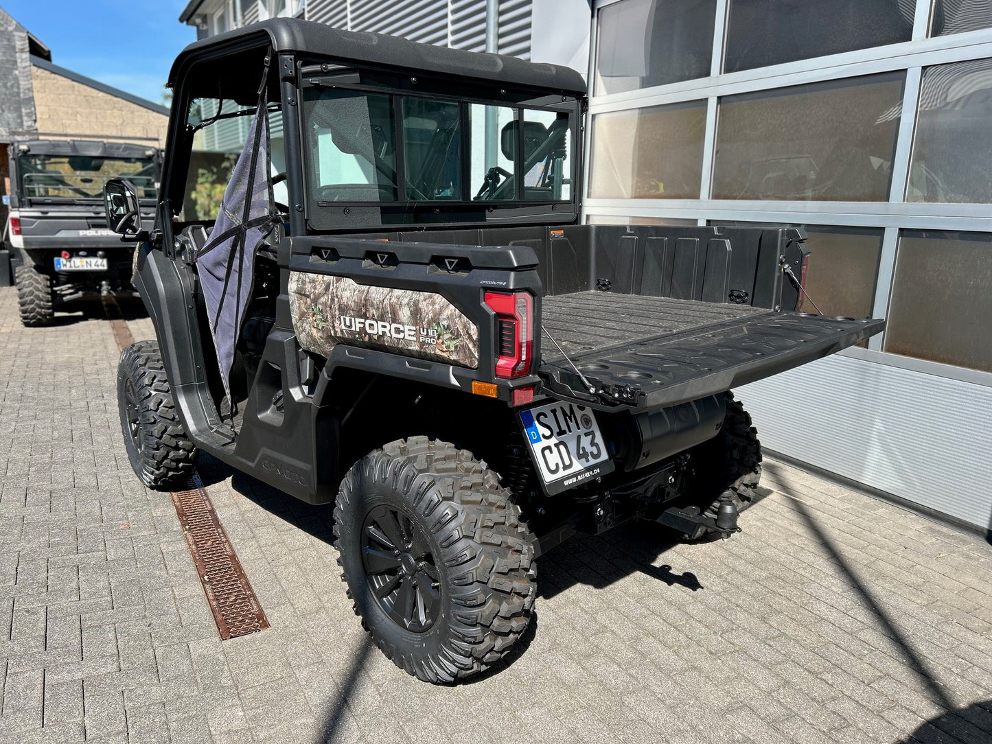 CFMOTO UFORCE U10 PRO T1b, VORFÜHRFAHRZEUG