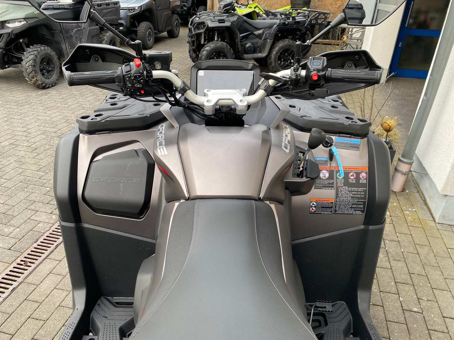 CFMOTO CFORCE 850 Touring PRO ABS T3b